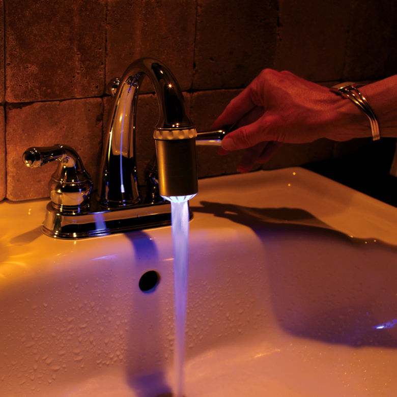 Water faucet